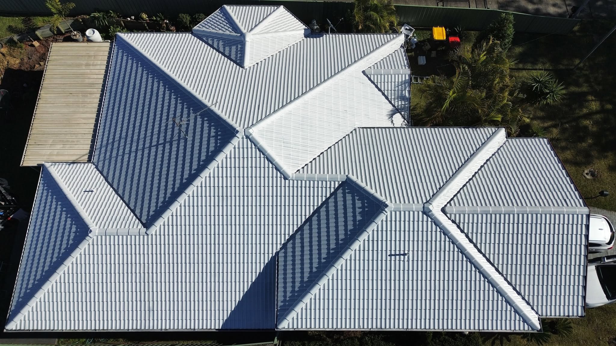 Light grey roof after high-pressure roof cleaning in Newcastle